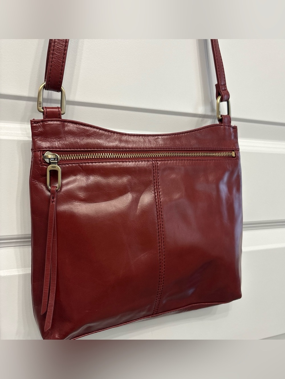 Hobo Slim Leather Crossbody Shoulder Bag Burgundy